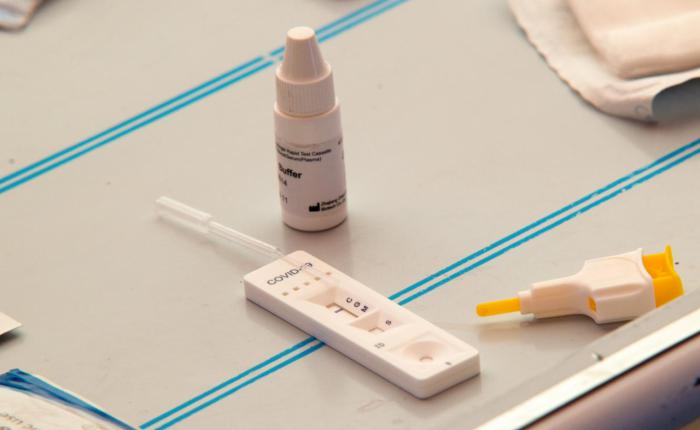 La región ha realizado más de 6.600 test rápidos para detección del coronavirus a profesionales, pacientes y mayores en residencias