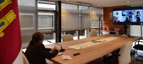 Castilla-La Mancha destaca la labor de los profesionales de los Servicios Sociales en la atención a las familias afectadas por la crisis del COVID-19