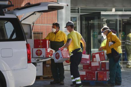 Nuevo envío de más de 203.000 artículos de protección para los profesionales sanitarios y 9.400 test rápidos