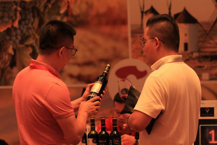 Castilla-La Mancha impulsa el gran encuentro Wine Live 2021 para promocionar los vinos de la región en cinco grandes mercados de manera simultánea