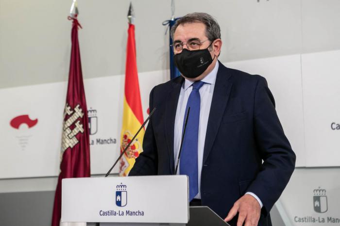 Castilla-La Mancha seguirá trabajando en la mejora de las barreras contra el COVID-19 y por continuar vacunando