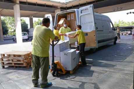 Sanidad ha distribuido esta semana más de 275.000 artículos de protección a los centros sanitarios