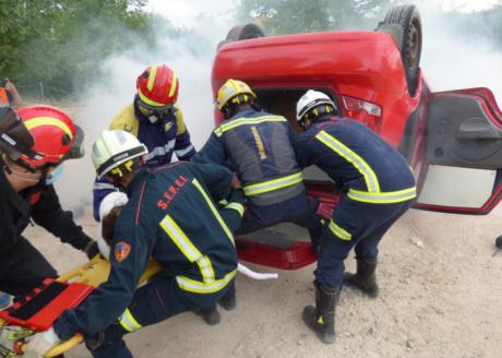 Integrantes de los cuerpos de bomberos de la región se forman en la atención sanitaria de emergencia para primeros intervinientes