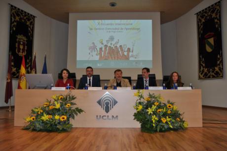 Educación anima a los centros educativos de Castilla-La Mancha a trabajar para ser reconocidos como comunidades de aprendizaje 