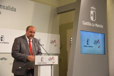 La Junta diseña una ley “con alma” para proteger, dignificar y reconocer a las víctimas del terrorismo