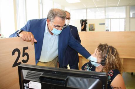 El Call Center de llamadas para mejorar el acceso de la ciudanía a la Atención Primaria de Castilla-La Mancha recibe una media de 40.000 consultas diarias 