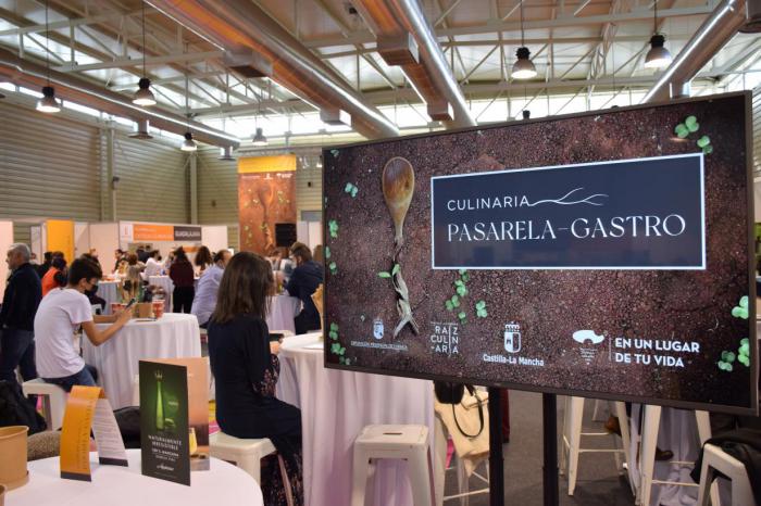 La II edición de ‘Pasarela Gastro Raíz Culinaria’ abre el programa oficioso en Cuenca del Congreso Culinaria con talleres, música y degustaciones de la gastronomía regional