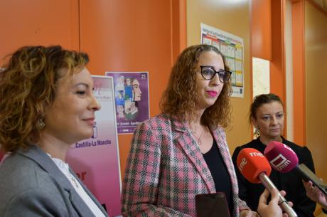 Igualdad pone en valor el área laboral de los centros de la mujer de la región, que ya han atendido 18.000 consultas en 2023