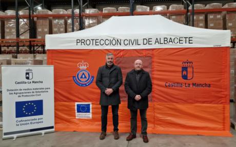 La Junta distribuye tiendas de campaña de primeros auxilios a once agrupaciones de Protección Civil