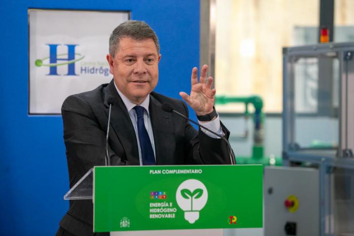 García-Page destaca el liderazgo de Castilla-La Mancha en producción de energía renovable, con “mil millones de inversión inducida” en 2023