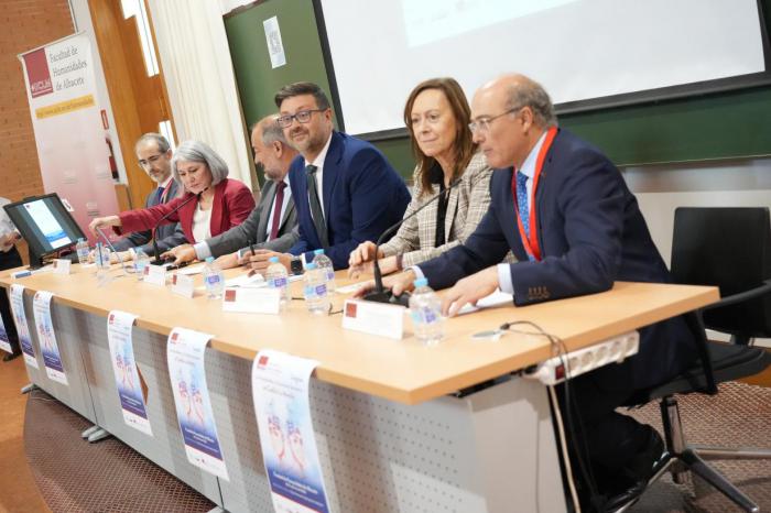 El Gobierno regional destaca la iniciativa pionera de la UCLM para unir Universidad y Educación Secundaria en el ámbito de las Humanidades