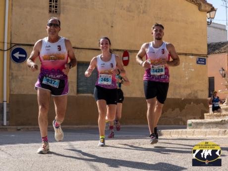 Alfonso Expósito y María Jesús Algarra se imponen en los 10K de El Herrumblar