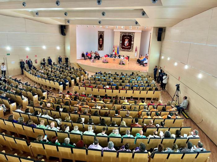 La UCLM inaugura en Cuenca un curso de estabilidad financiera durante el que trabajará en la ampliación de titulaciones