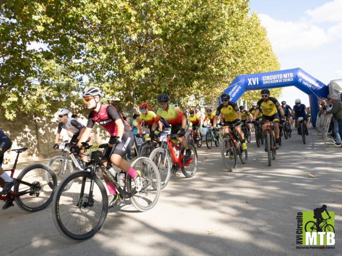 Iván Ruiz Blasco y Natalia Moreno Hortelano se imponen en el XII Trofeo MTB Ajo y Agua de Las Pedroñeras