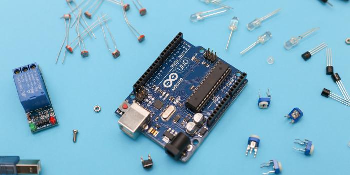 ¿Qué es Arduino y qué proyectos podrás crear con sus placas?