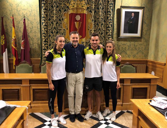 Dolz felicita a los tres palistas del Club de Piragüismo ‘Cuenca con Carácter’ por sus éxitos en el Mundial de Maratón