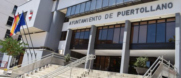 Policías de la UDEF registran el Ayuntamiento de Puertollano
