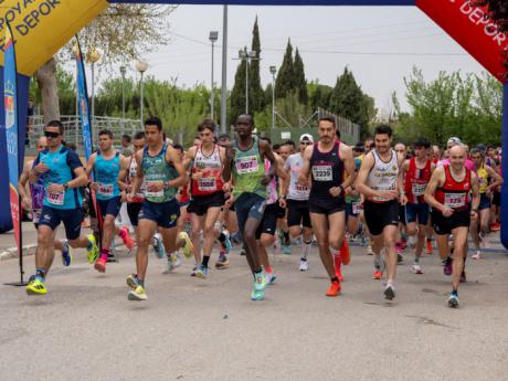 Sarta y Sara María Toledo se imponen en Quintanar del Rey en una multitudinaria cita del Circuito Diputación