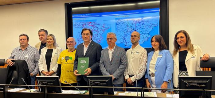 Cuenca Ahora denuncia en el Congreso la eliminación de 51 paradas de autobús que dejarán sin transporte a 22.500 conquenses