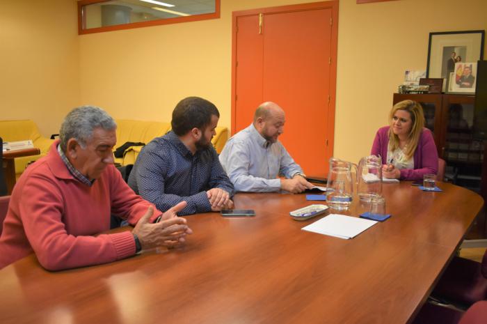 La Junta trabajará con el Ayuntamiento de Torrubia del Campo en la puesta en marcha de la vivienda de mayores