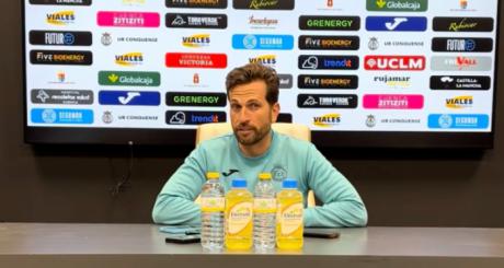 En imagen Rober Gutiérrez, entrenador de la UB Conquense