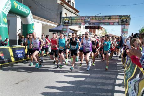 Un primero de mayo primaveral dio la bienvenida a los corredores en la matinal de la IX CP de Villarta