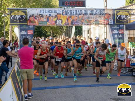 David Cano y María José Engra dominan en la Carrera Popular Pinos de Abdón