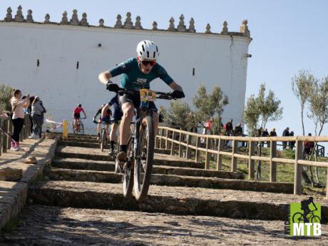 Alberto Ponce y Alba López consiguen el triunfo en la MTB Virgen de Rus de San Clemente