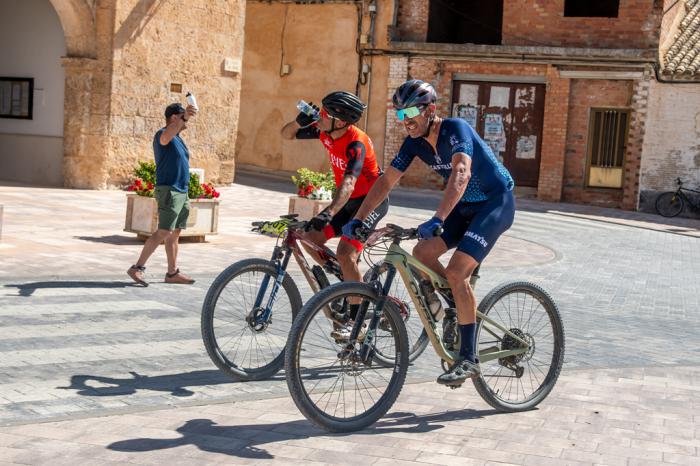 Más de 160 ciclistas participan en el estreno del Maratón MTB de San Clemente