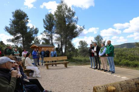 El nuevo sendero de Víllora pone en valor el entorno natural del Cabriel y la presencia histórica de la hidroeléctrica de Iberdrola Lucas de Urquijo