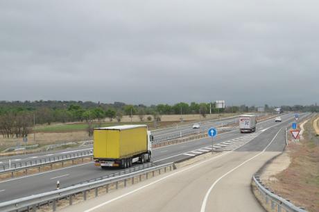 Los transportistas piden que se reconsideren las normas para la ITV durante el Estado de Alarma