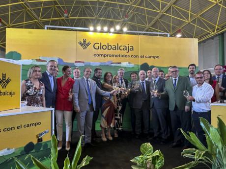 Globalcaja refuerza su apoyo al sector del ajo en la Feria Internacional de Las Pedroñeras