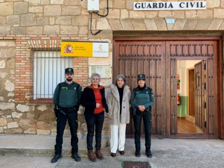 Fernández visita el Cuartel de la Guardia Civil en Torrejoncillo del Rey