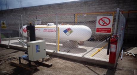 Controlada la sobrepresión de un tanque de gas natural en Cañete