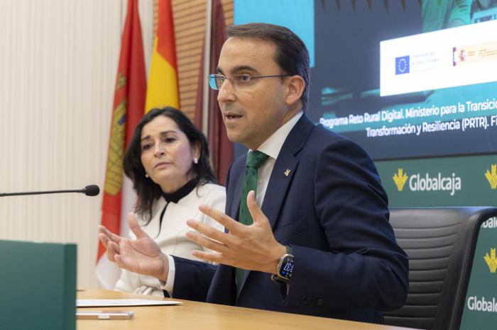 Globalcaja impulsa un programa de formación para avanzar hacia una inclusión digital más accesible
