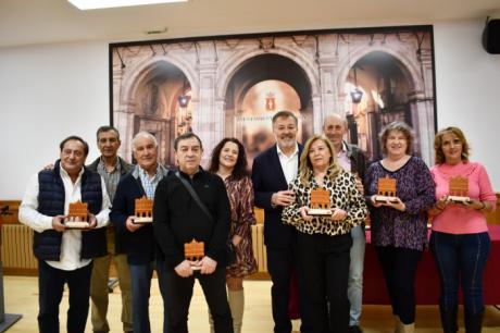 El Ayuntamiento de Cuenca rinde homenaje a sus empleados jubilados en 2025