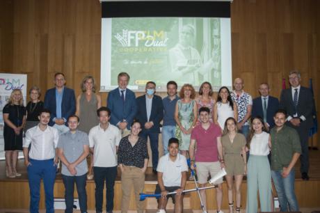 Junta y Fundación Globalcaja clausuran la primera promoción de FP Dual Cooperativa