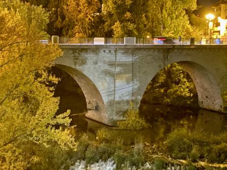 El Puente de San Antón lucirá con una nueva iluminación artística