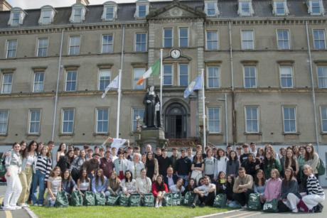 Fundación Globalcaja promueve la cultura española en Irlanda con Start Up English