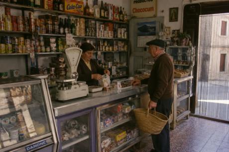 Hasta 5.900 euros de ayuda para negocios de municipios de menos de 250 habitantes