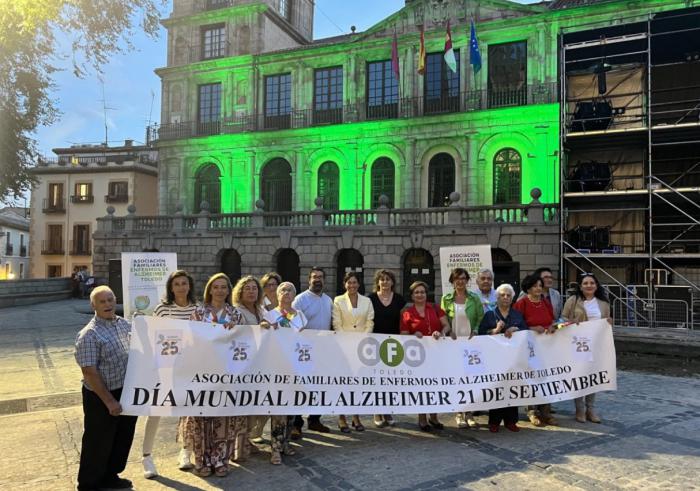 El impulso de la investigación centra el manifiesto del Día del Alzheimer que ha contado con el apoyo del Ayuntamiento de Toledo