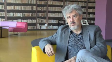 Tomás Antonio Mantecón aborda en Cuenca la evolución histórica de la violencia