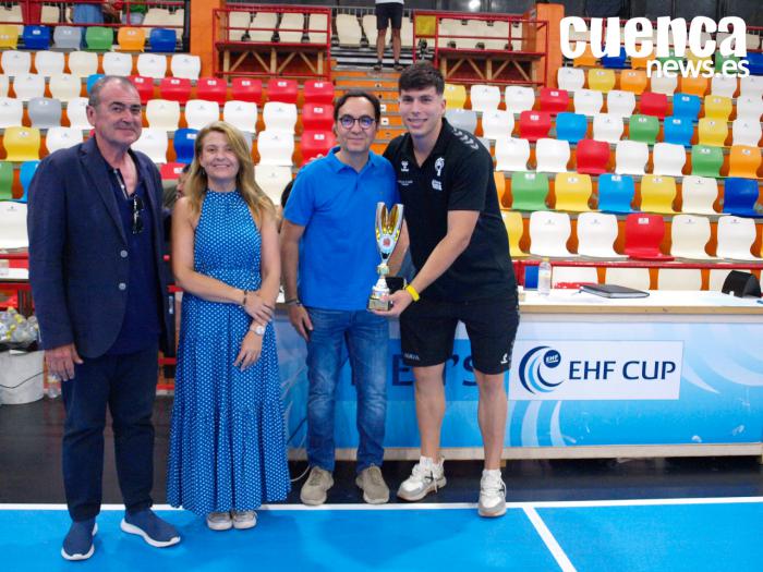 El Nava se adjudica el trofeo San Julián ante sus castellanos combativos oponentes