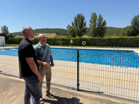 Diego Yuste visita las mejoras ejecutadas en Valdeganga y Tórtola dentro del Plan de Instalaciones Deportivas