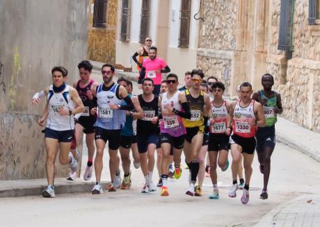Almudena de la Ossa y Andrés Felipe Sarta Triunfan en la Carrera Popular de Villamayor de Santiago
