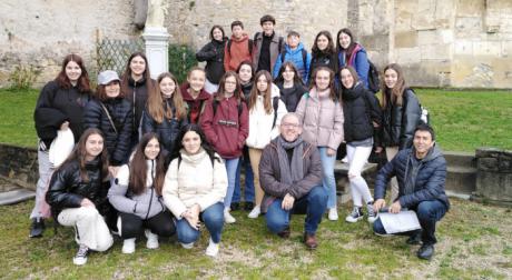 Alumnos del IES Alfonso VIII visitan Francia en un intercambio escolar