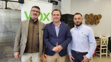 Homenaje al concejal saliente de VOX en Villamayor de Santiago