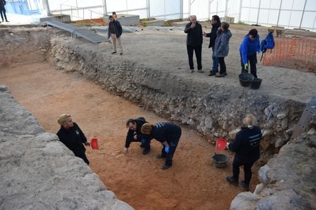 El taller Recual de Noheda culmina una excavación de 70 m2 y dos metros de profundidad con hallazgos importantes