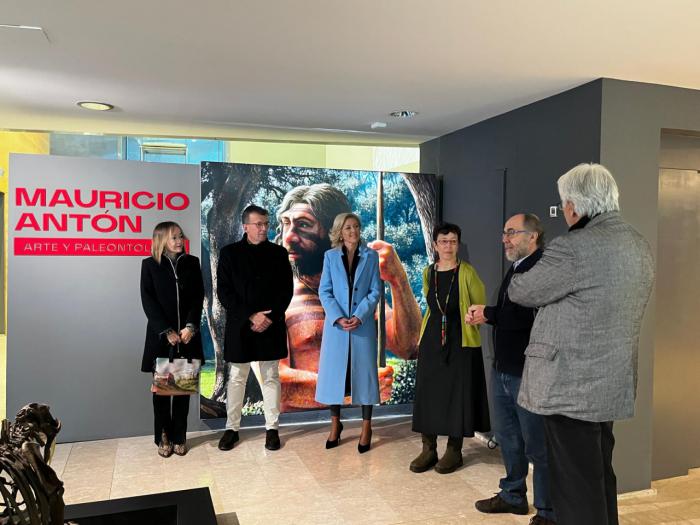 El MUPA amplía su espacio expositivo y muestra el trabajo del paleoartista Mauricio Antón