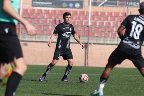 El CDA Navalcarnero se impone al Conquense por 2-0